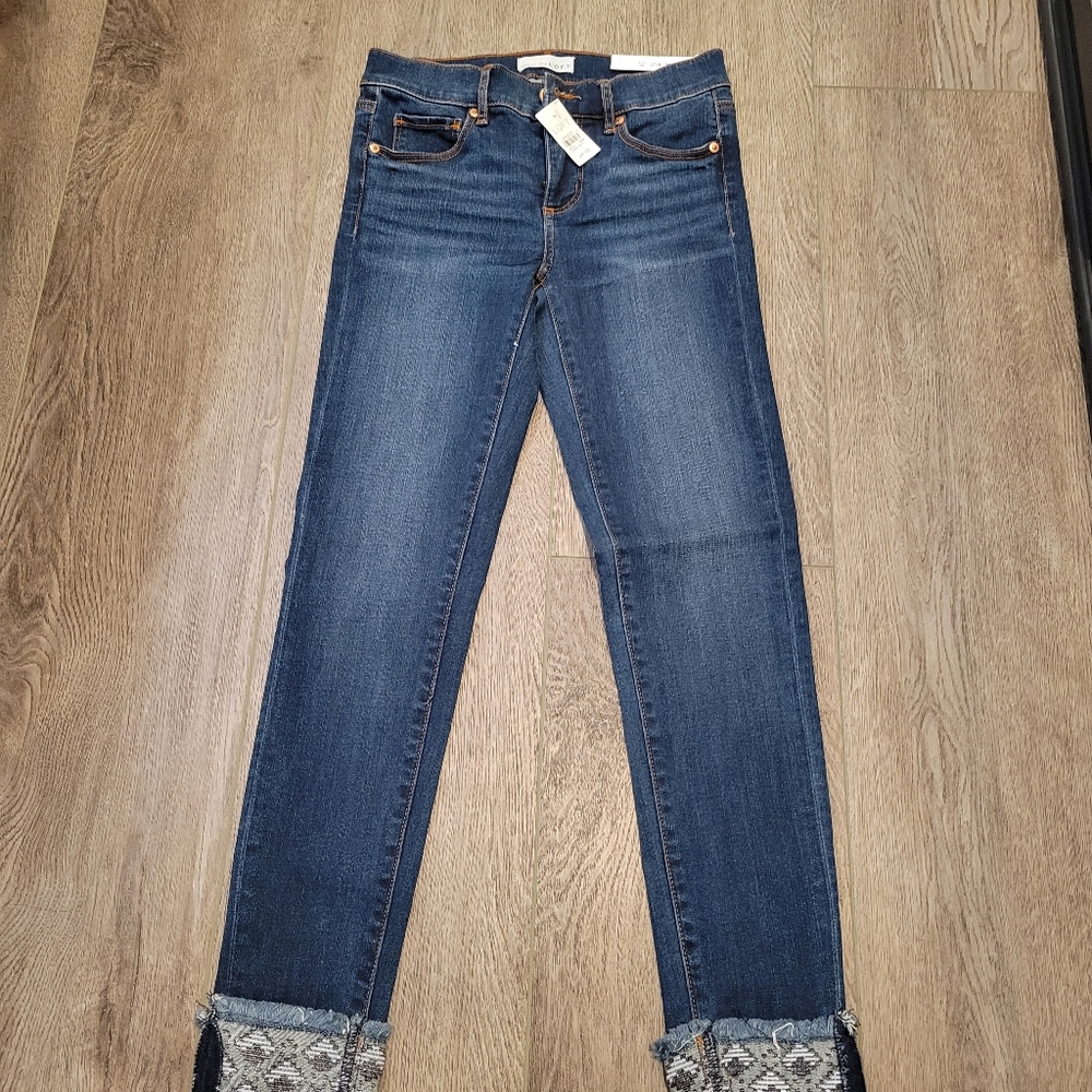 Brand new white house black market crop jeans